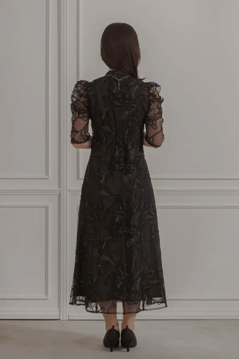 ブラックのフェザーフラワーカッティングドレス | metoi | M | 結婚式