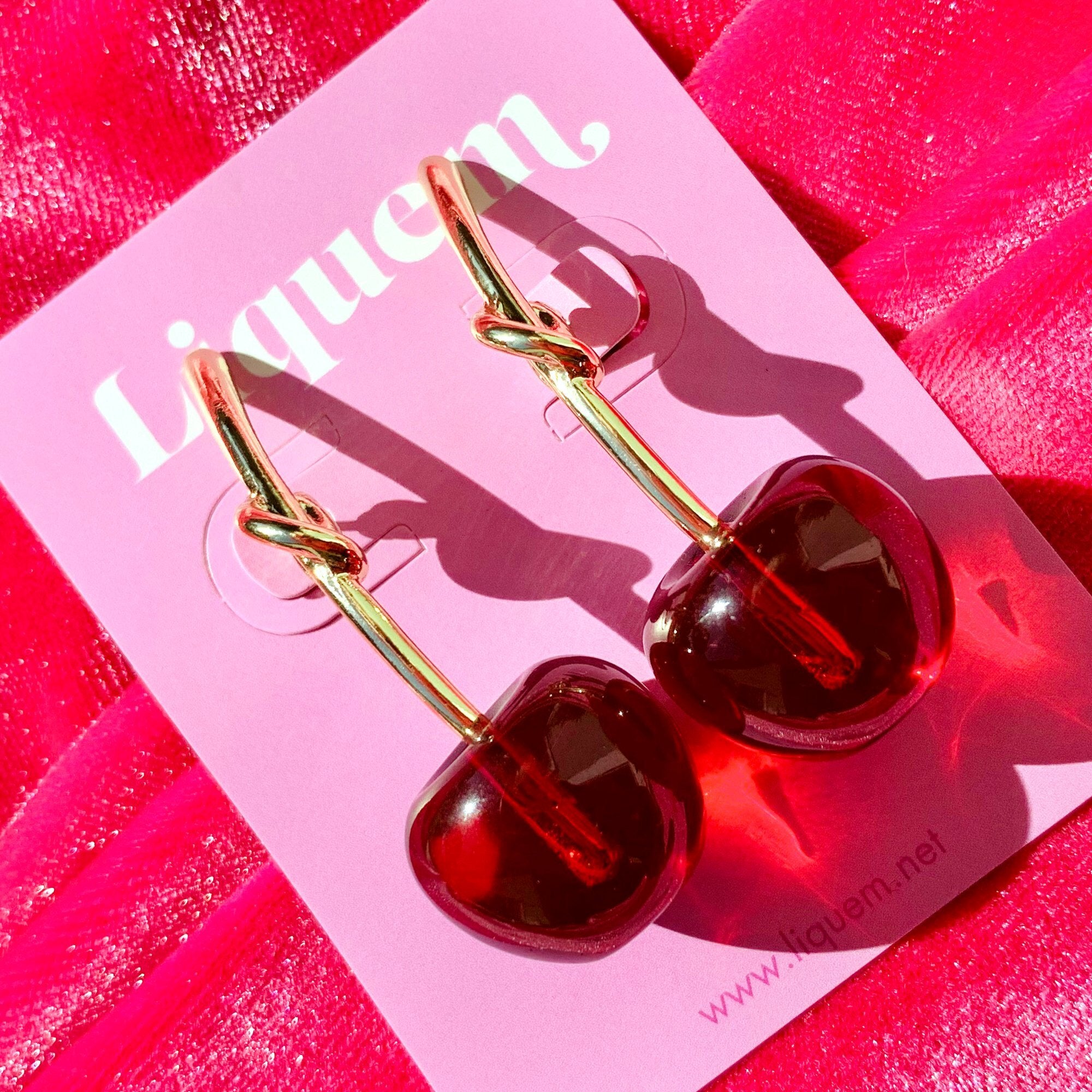 チェリーピアス/イヤリング（クリアRD） – Liquem