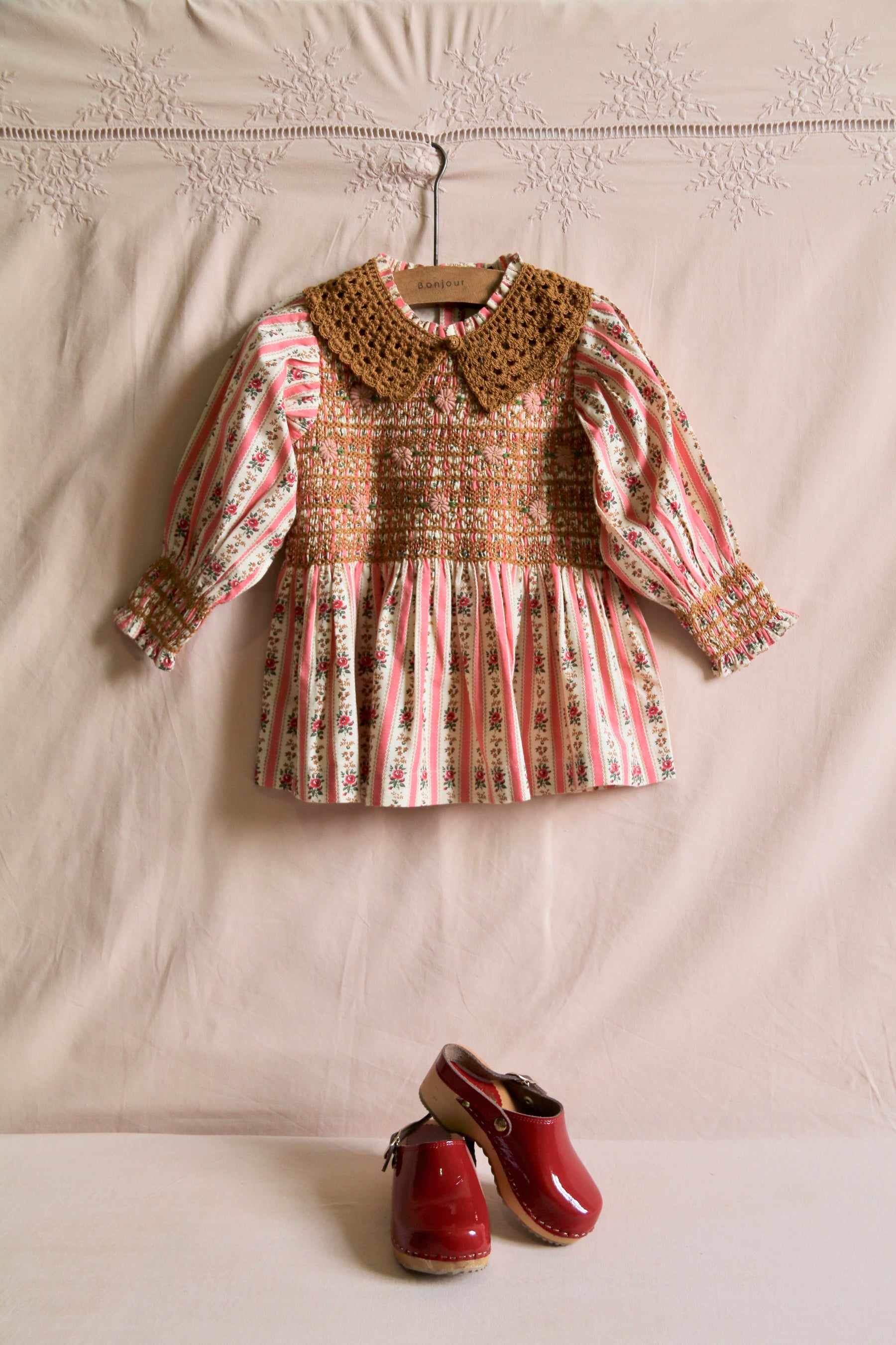 Handsmock blouse with crochet collar tapestry pink stripe print
