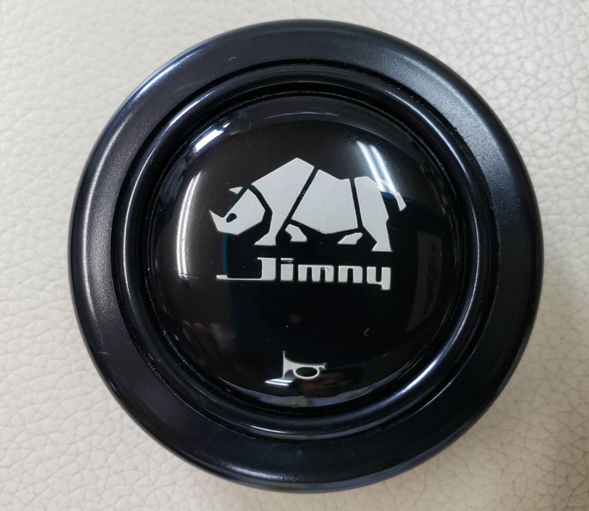 知る人ぞ知るスズキジムニーシェラ純正ステアリング！ホーンボタンに