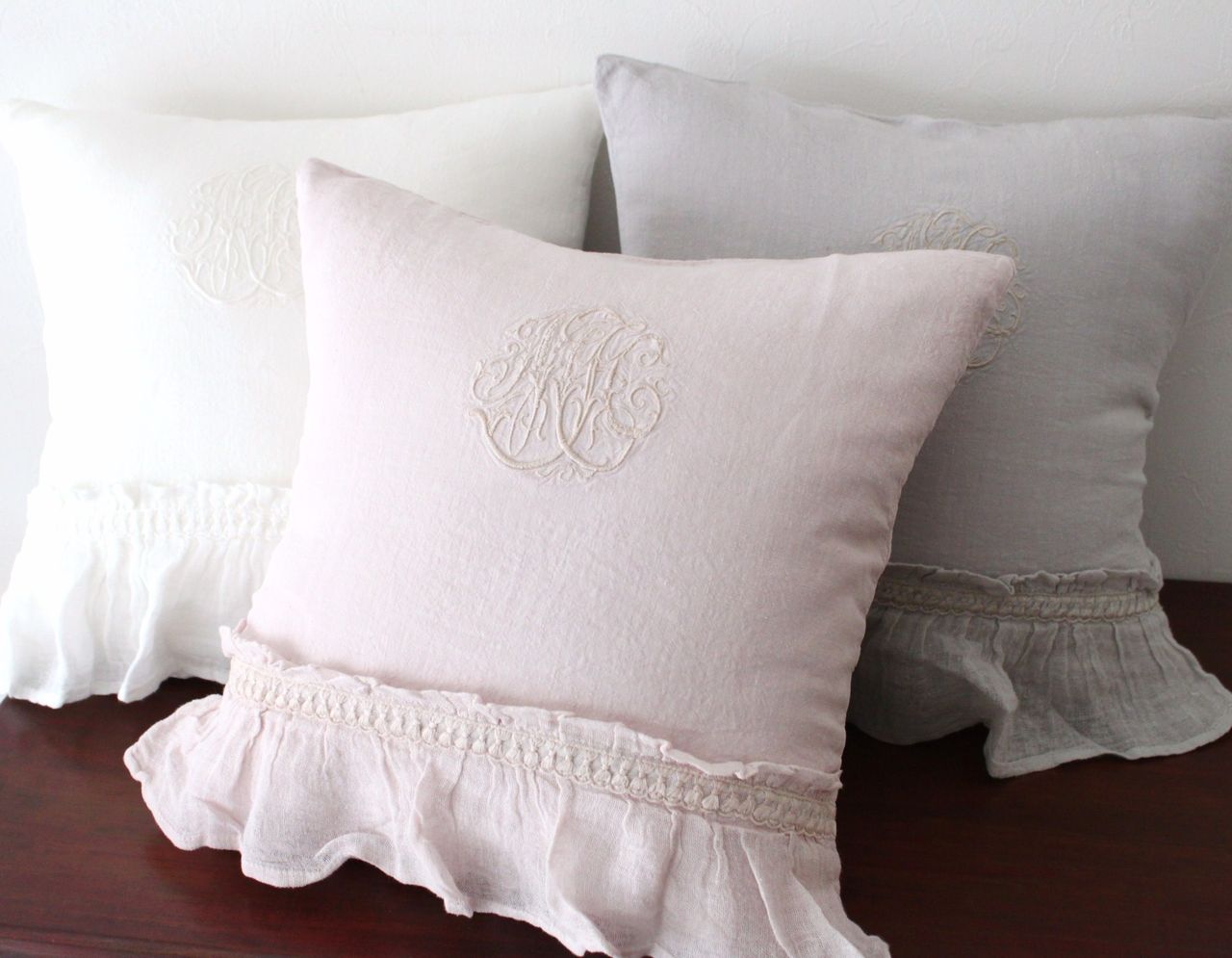 Amandine de Brevelay : アンティークとフレンチ雑貨に囲まれて・・・