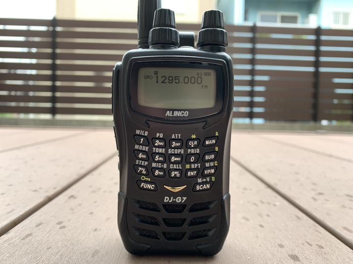 DJ-G7のベルトクリップ交換 :  in the air