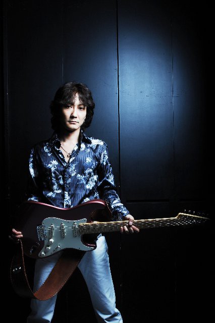 必見！！スペシャルゲストは世界のギタープレイヤー引田寿徳率いる