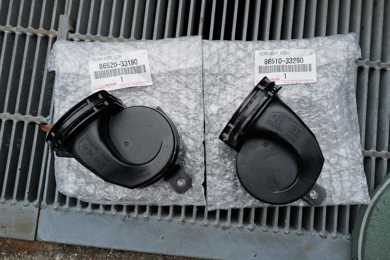 トヨタ ランドクルーザー250 ZXに「センチュリー純正のマルコホーン