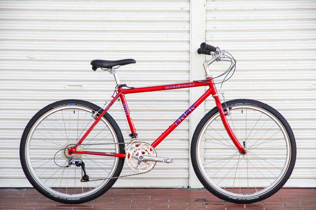 TREK* singletrack / BUILT BY BLUE LUG - CUSTOMER'S BIKE CATALOG