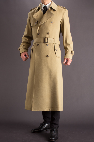 ルパン三世でお馴染みの銭形警部が着用しているスタイルの茶系の