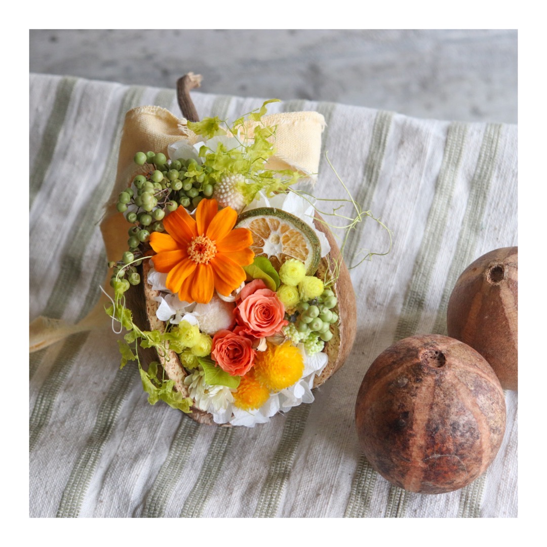 om1008◉オーダー＊アレンジメント＊ブッダナッツ – プリザーブド