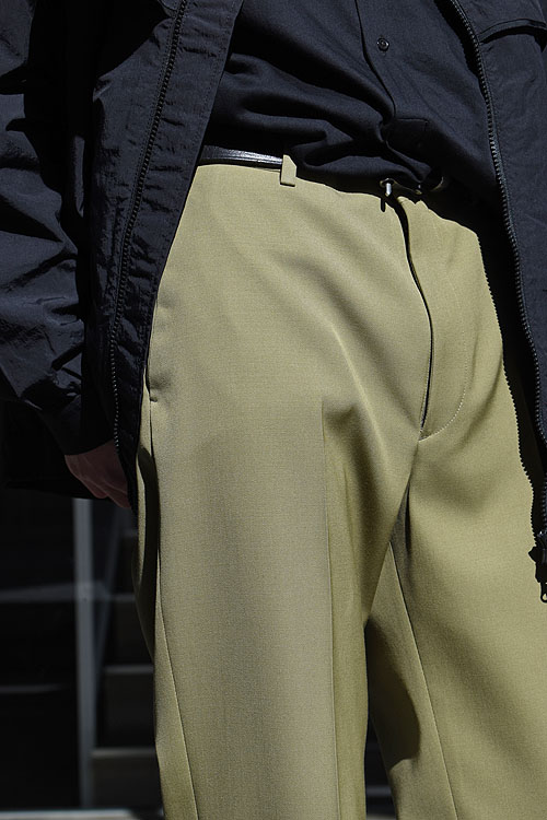 AURALEE[オーラリー] Light Wool Max Gabardine Slacks