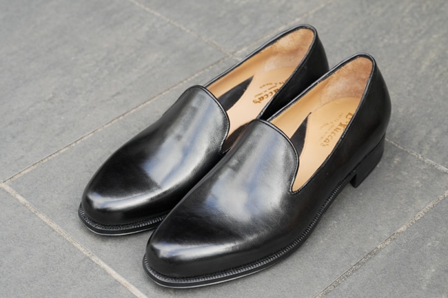 Le Yucca's [レ ユッカス] シームレスホールカットローファー