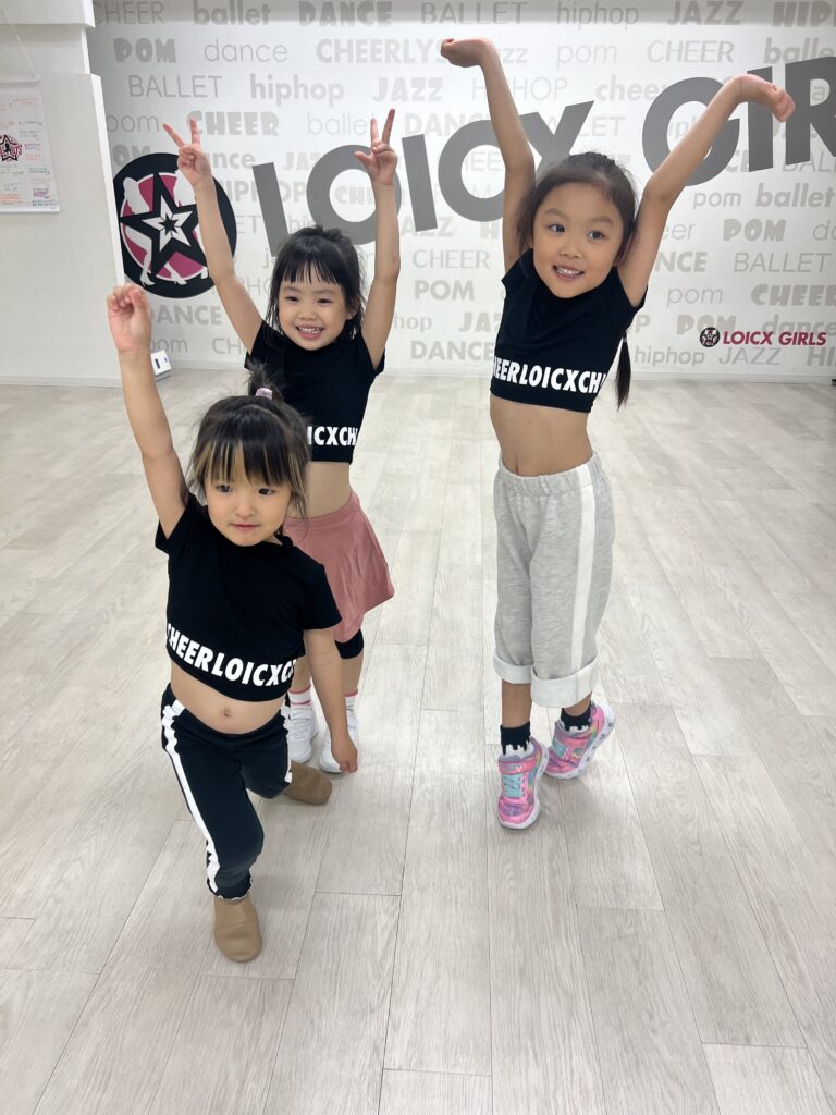 無料】ブランドコラボTシャツが貰える！10月 - プロチアダンスユニット