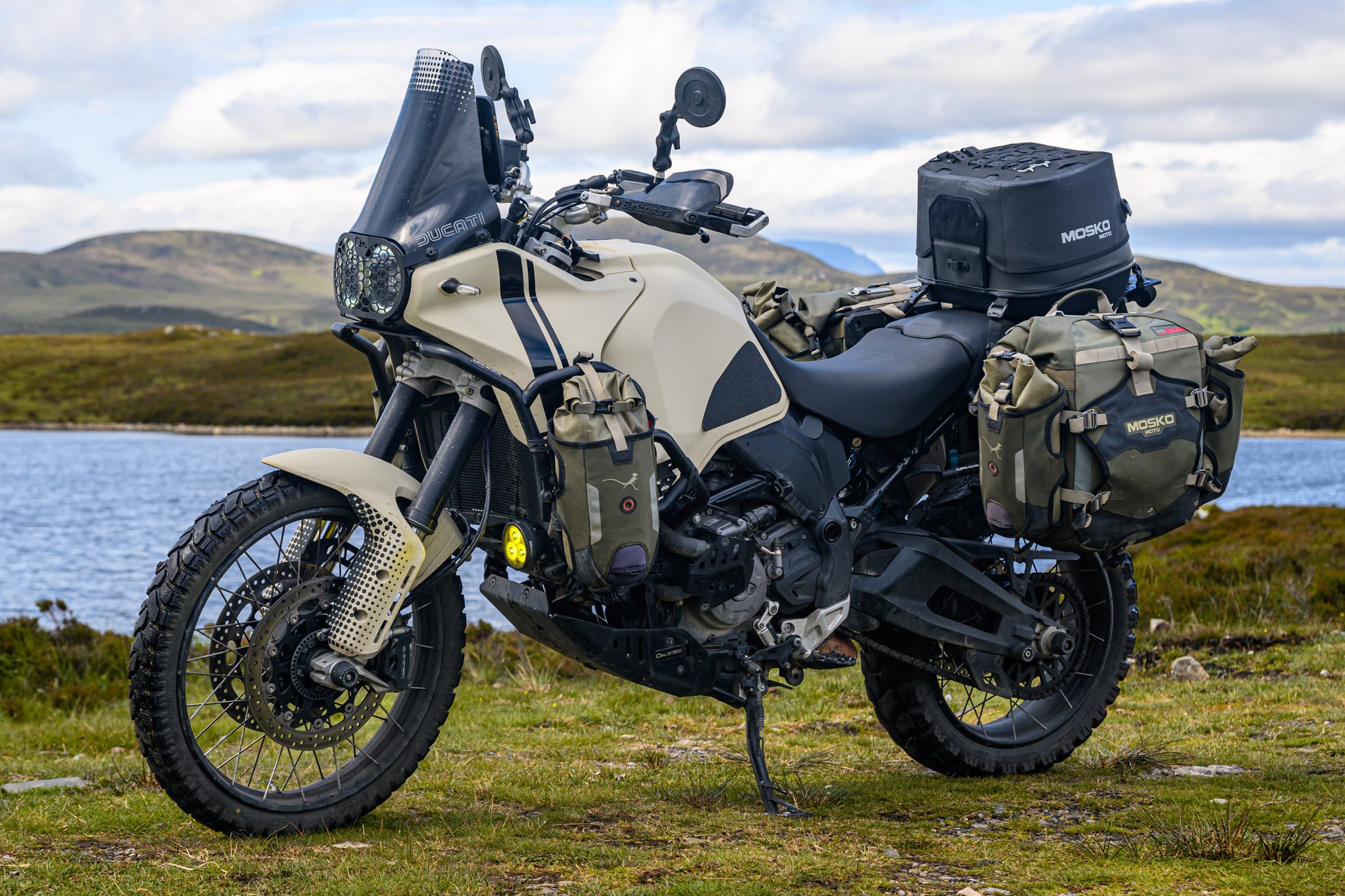 Mosko Moto - LNR Moto