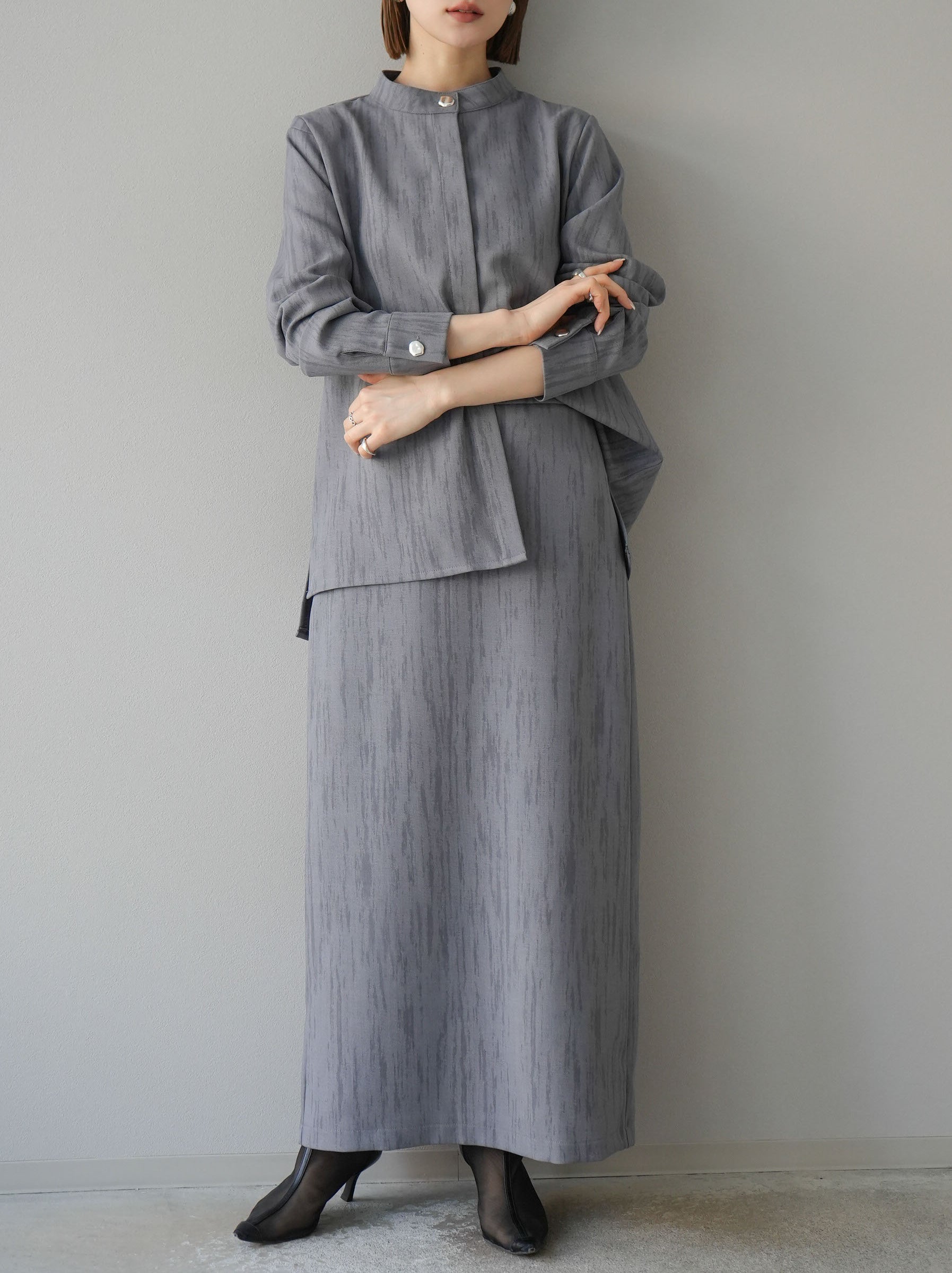 予約]水彩柄タイトスカート/グレー – Lumier