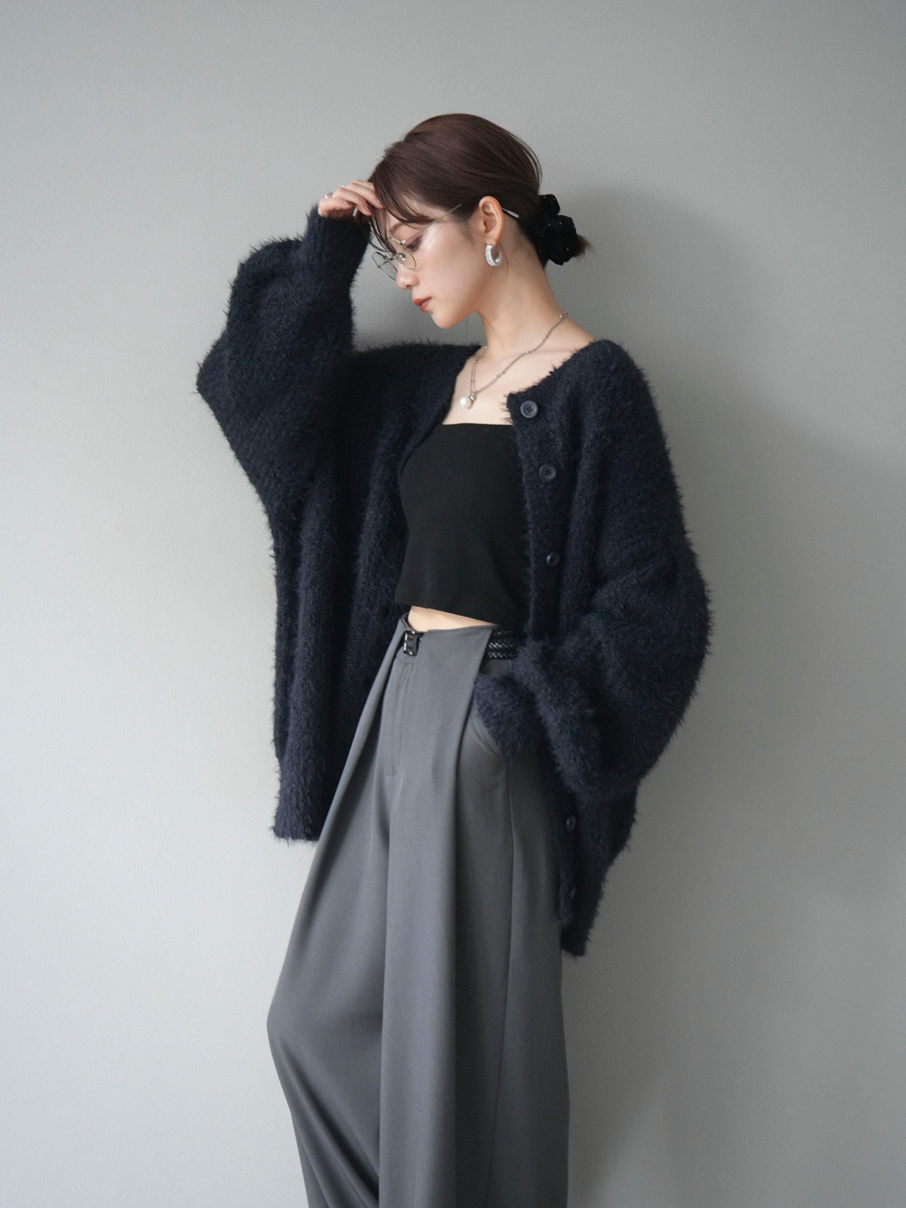 予約]クルーネックランダムシャギーカーディガン/ネイビー – Lumier