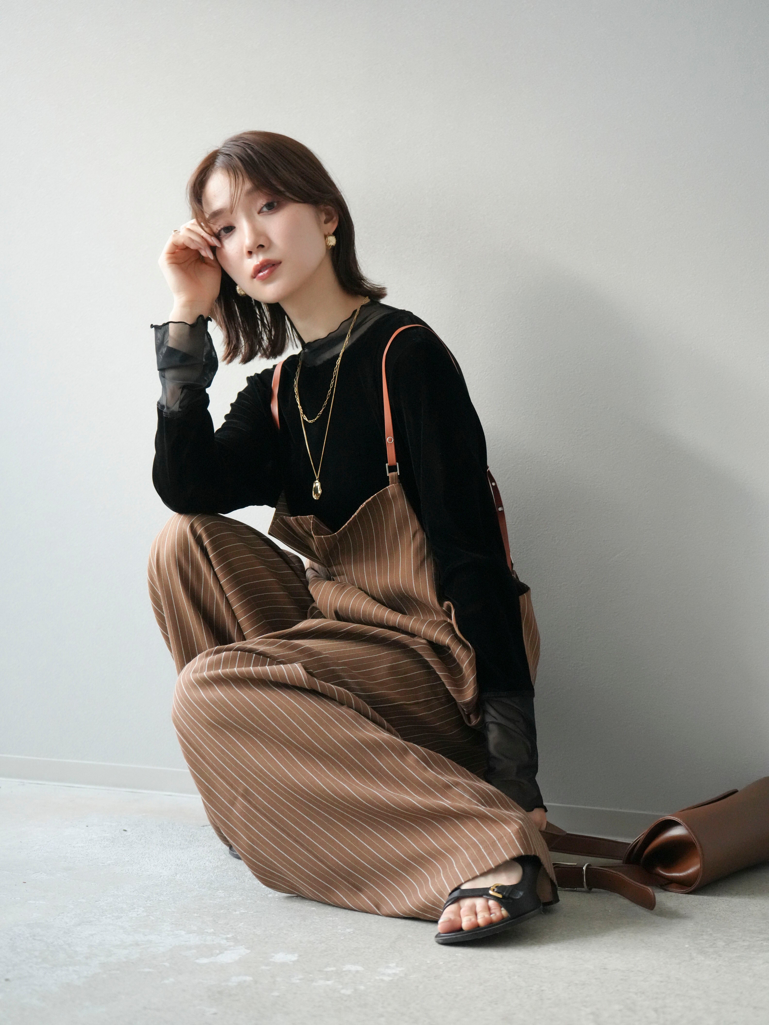 SET]ヘリンボーンストライプサロペット+シアー切替ベロアトップス(2set