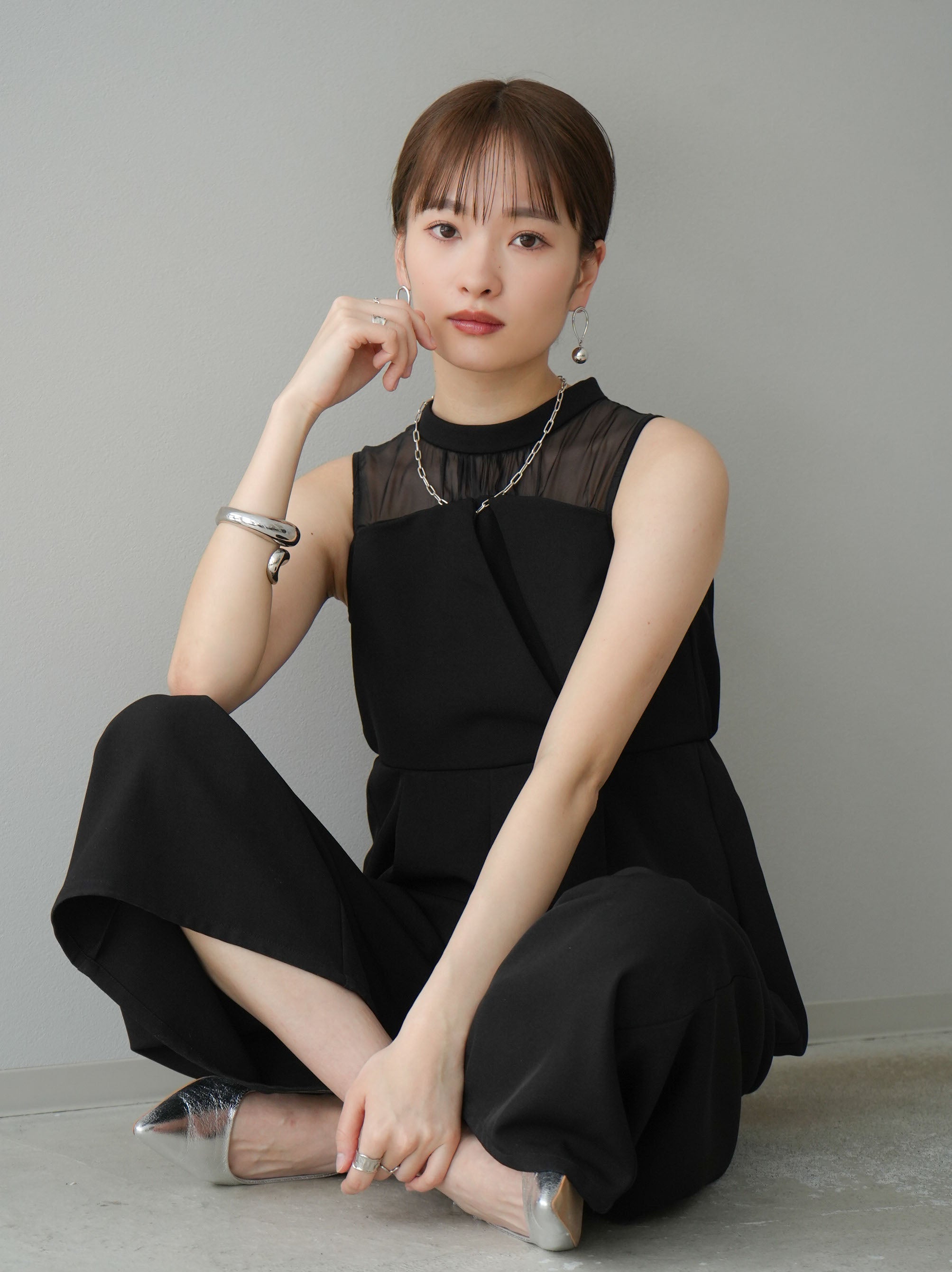 予約]アシンメトリーシアー切替オールインワン/ブラック – Lumier