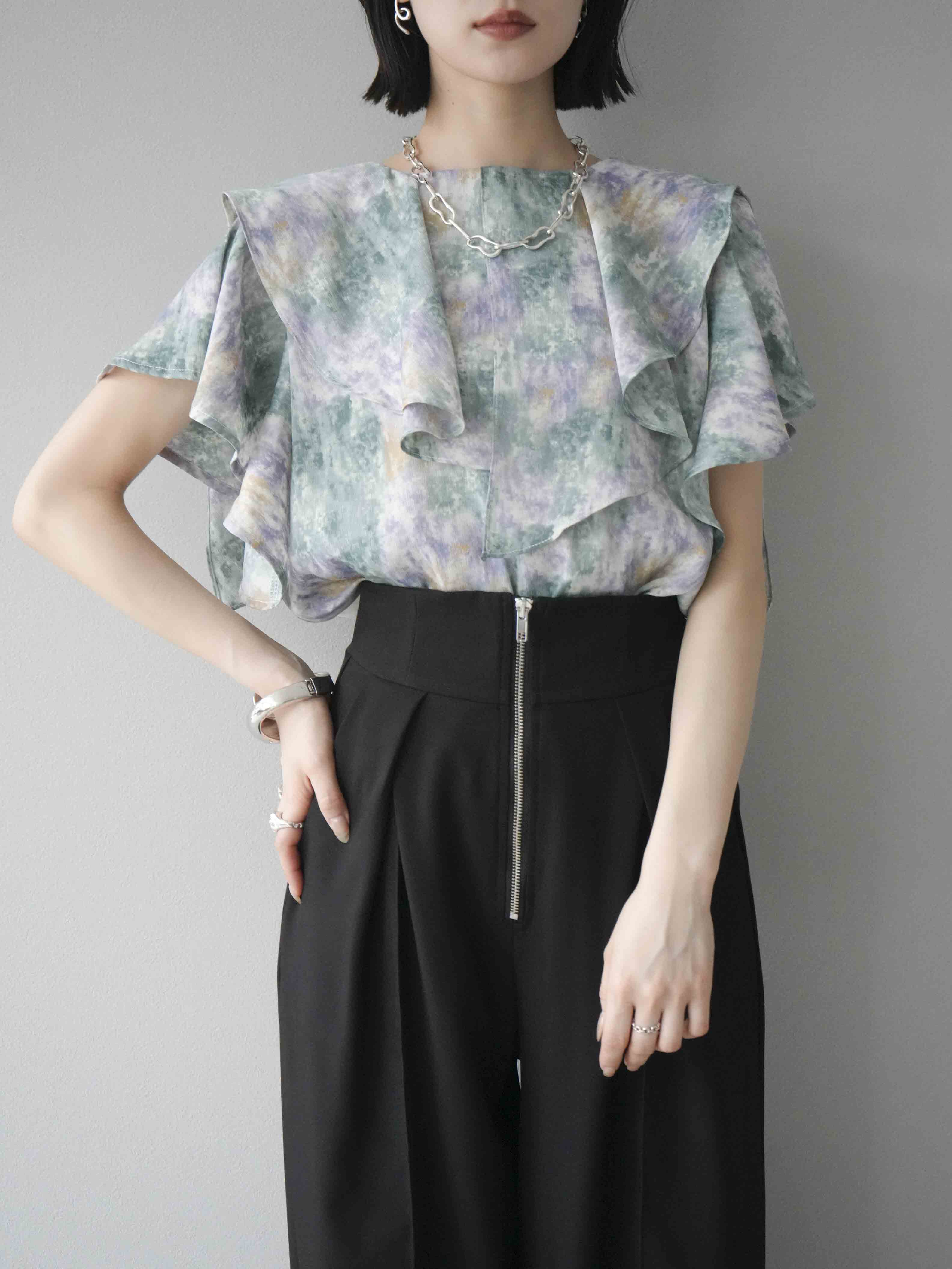 予約]水彩アートラッフルカラーブラウス/グリーン – Lumier