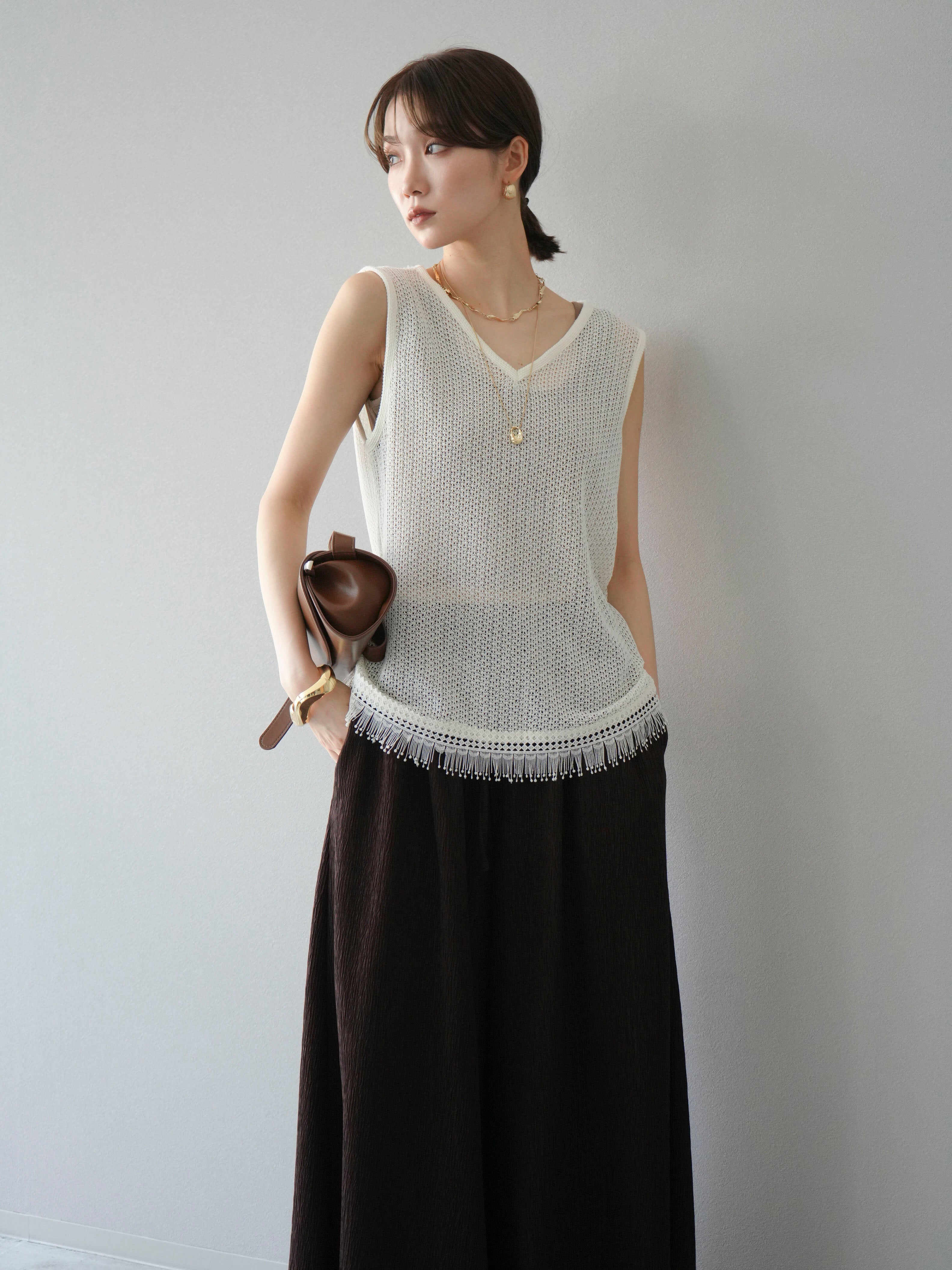 予約]裾フリンジVネックニットタンクトップアンサンブル/オフ – Lumier