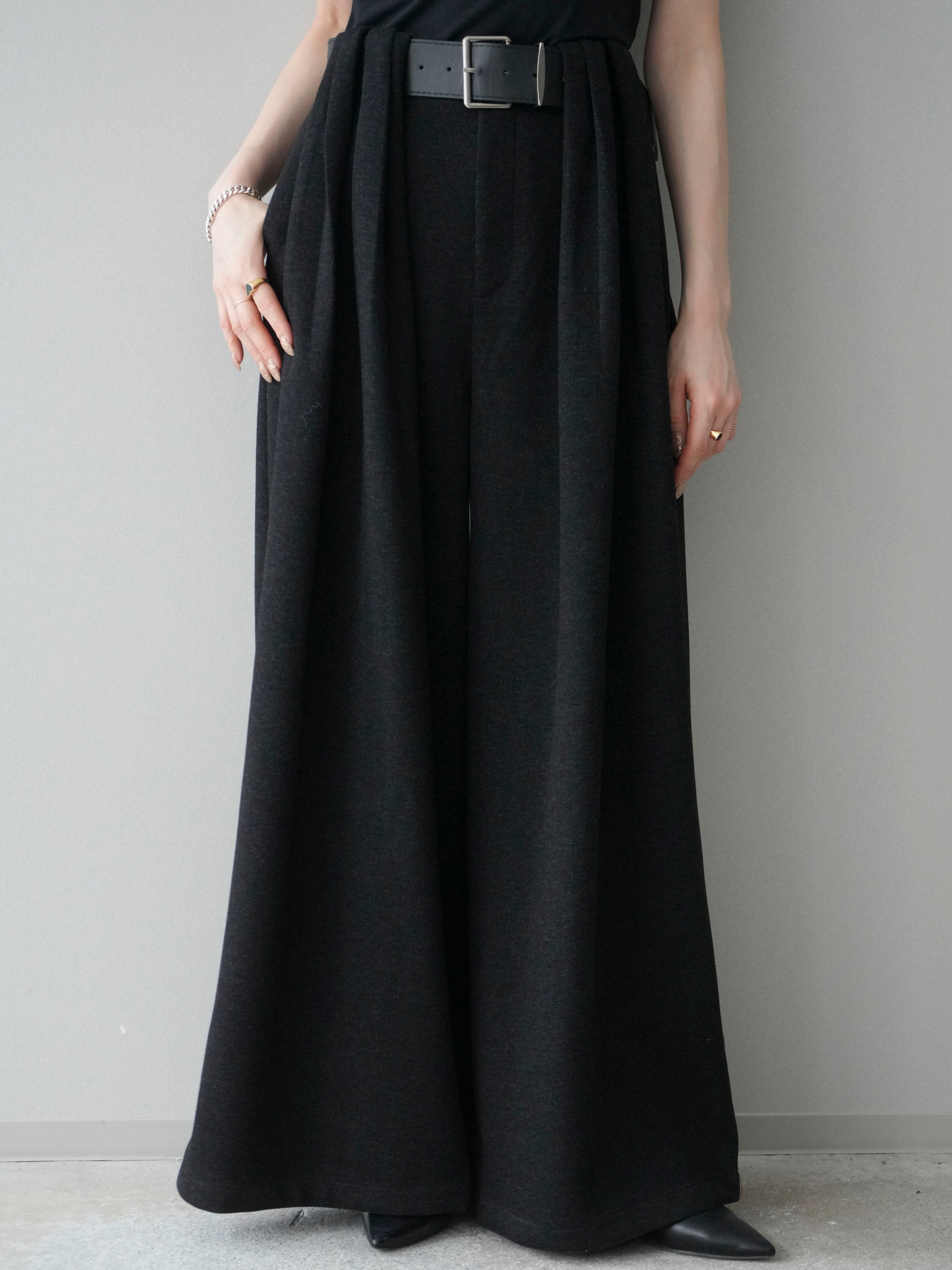 予約]ベルトデザインループウールワイドパンツ(ベルト付)/black – Lumier