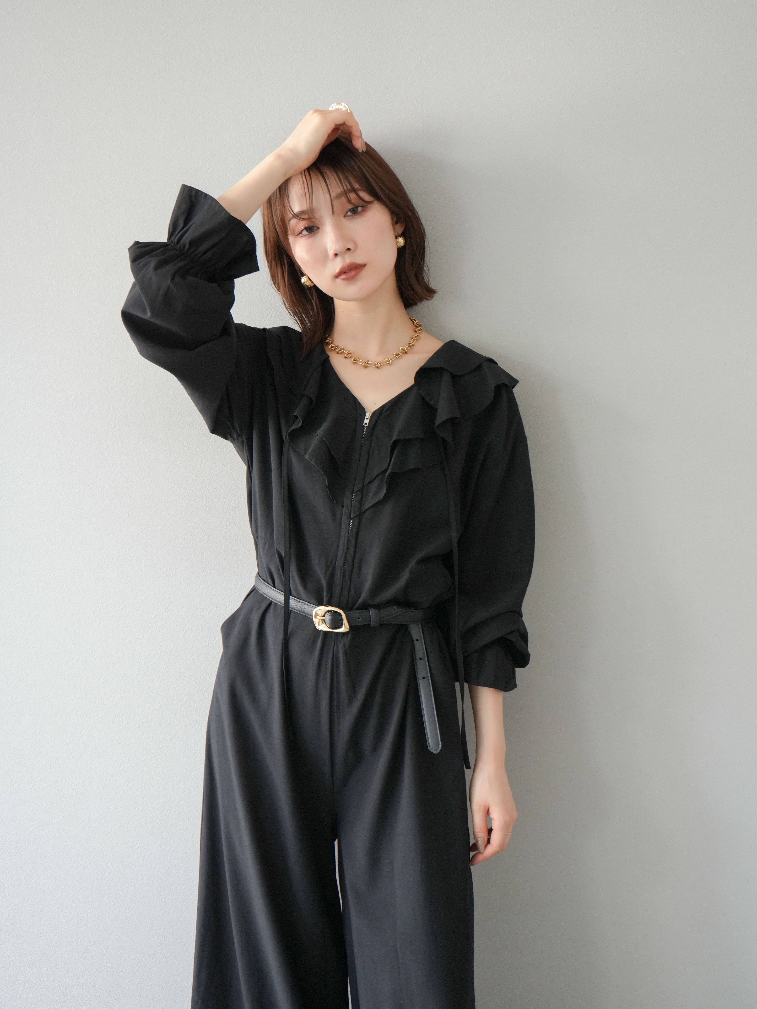 予約]ラッフルデザインオールインワン/ブラック – Lumier