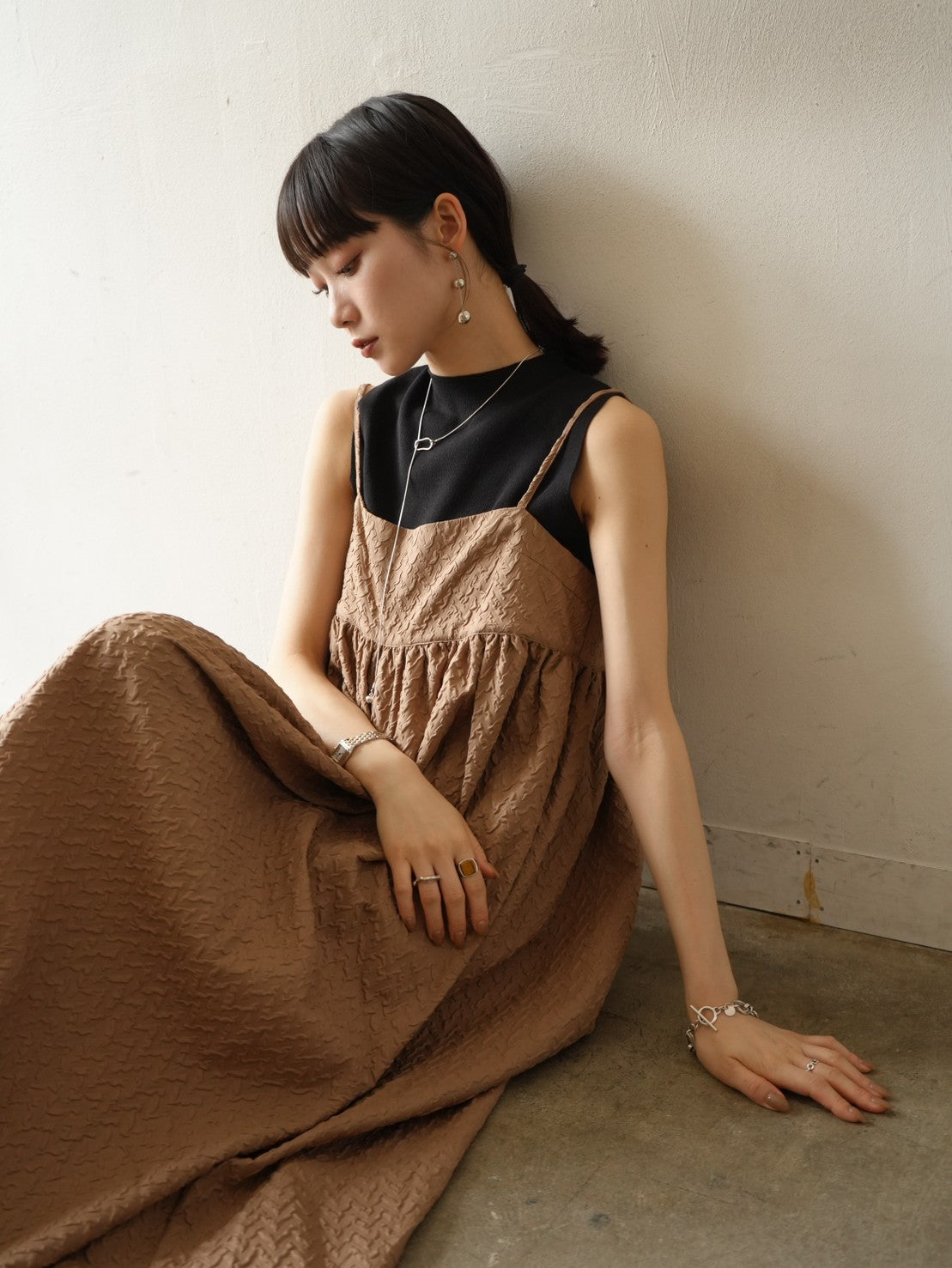 膨れジャガードキャミワンピース/モカ – Lumier