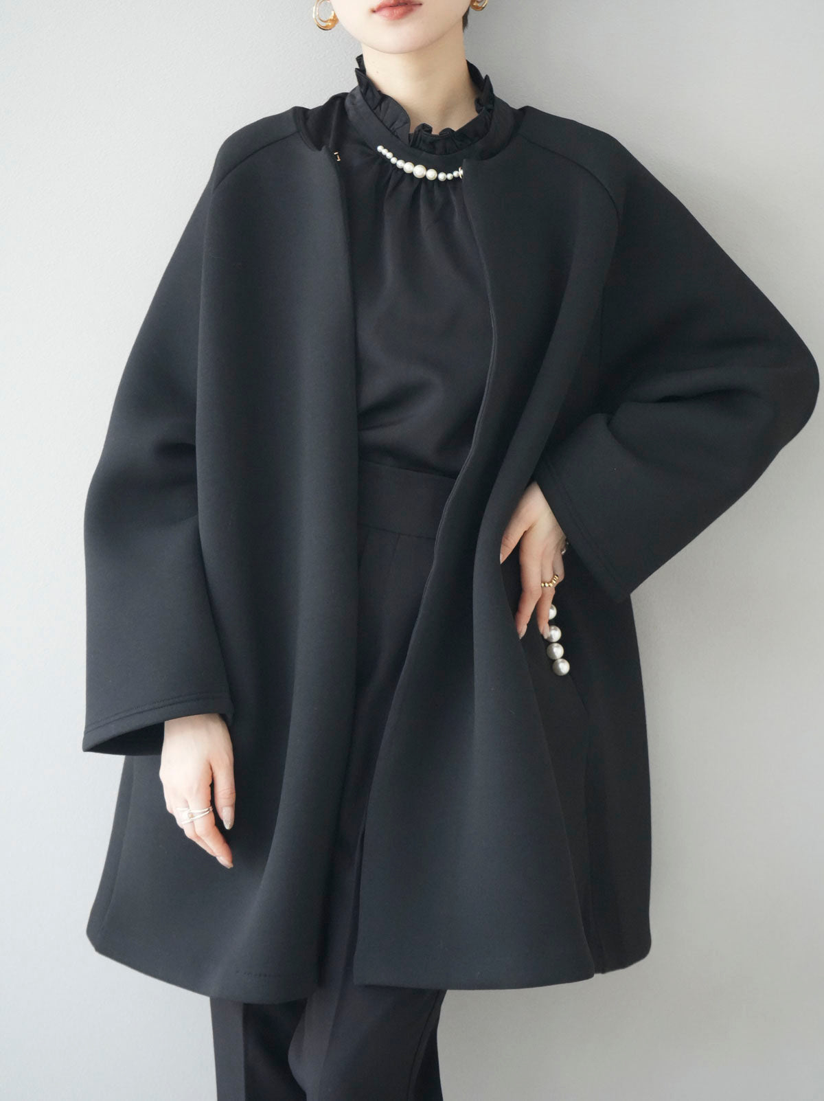 SET]パールデザインポンチジャケット+パールネックフリルブラウス(2set