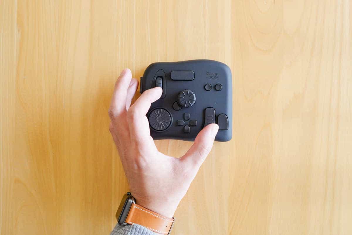 TourBox Neo レビュー】クーポンあり！クリエイター向け左手デバイス