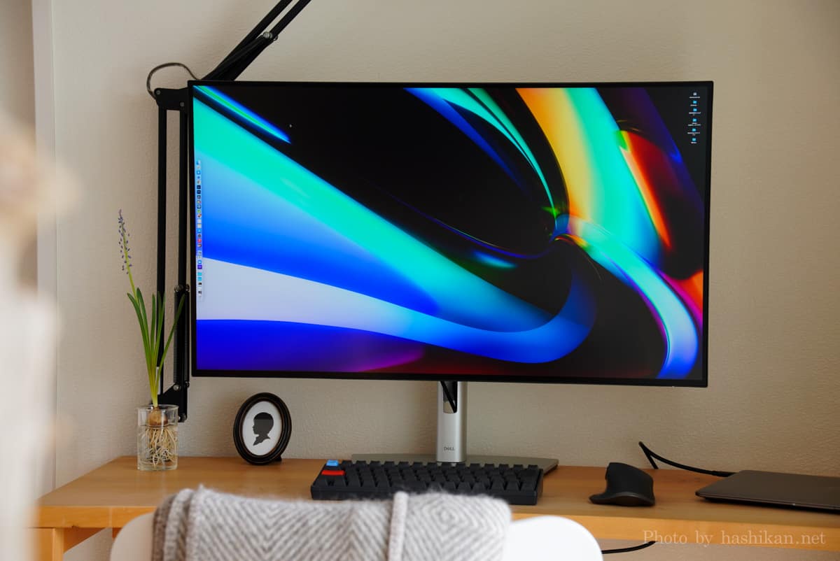 DELL U3223QE レビュー】深い黒! コントラスト比2000:1を実現するIPS