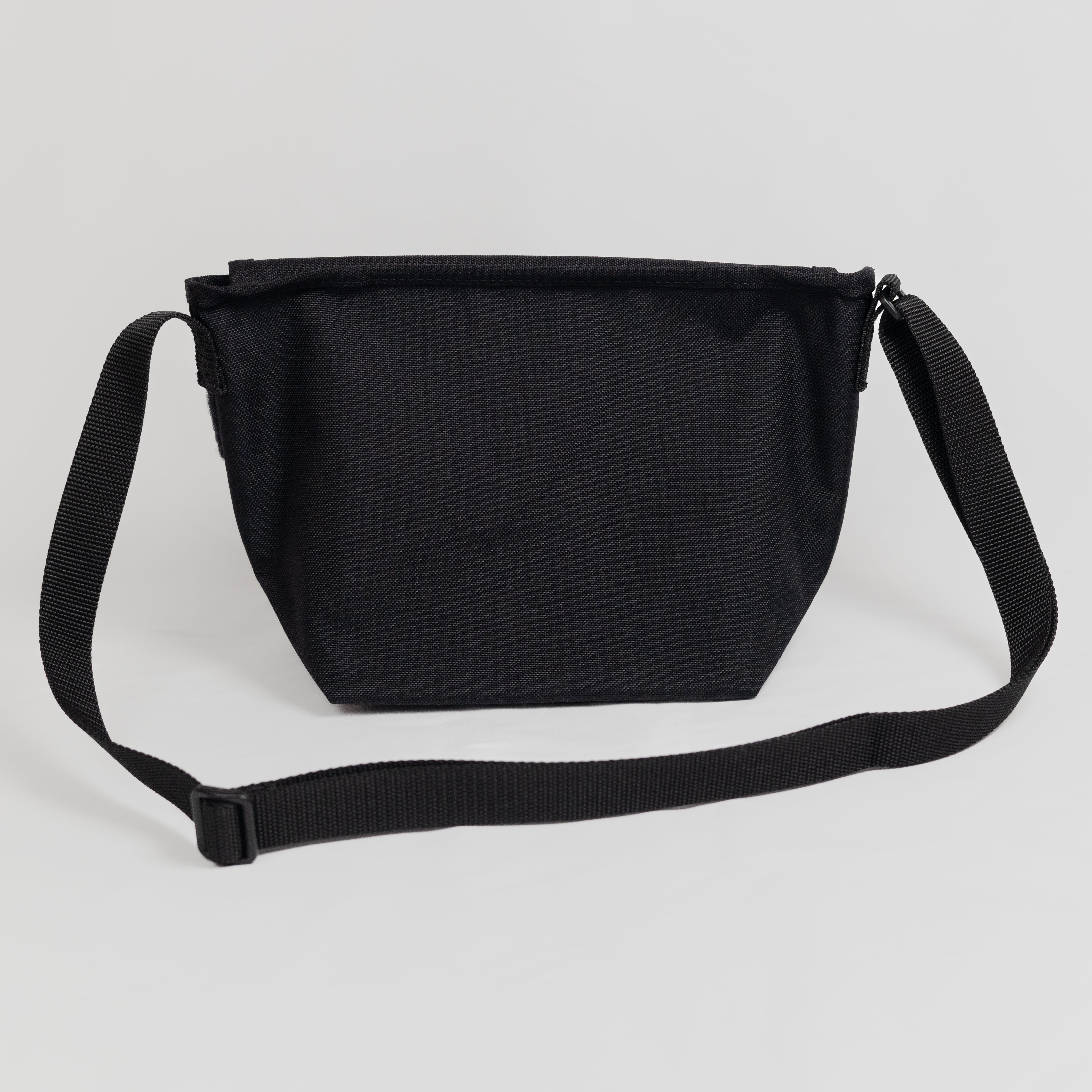 Manhattan Portage - Mini Ny Messenger Bag - Black – Lune Noir