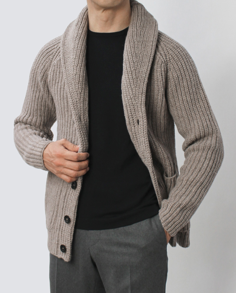 ZANONE / ザノーネ 』でラグジュアリーな大人のニットスタイル