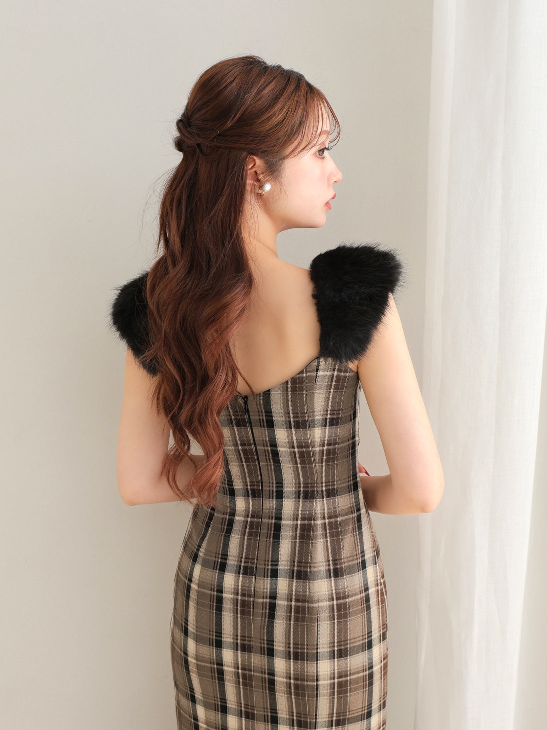 Fur sleeve ribbon mermaid onepiece November 3rd collection – M me eme