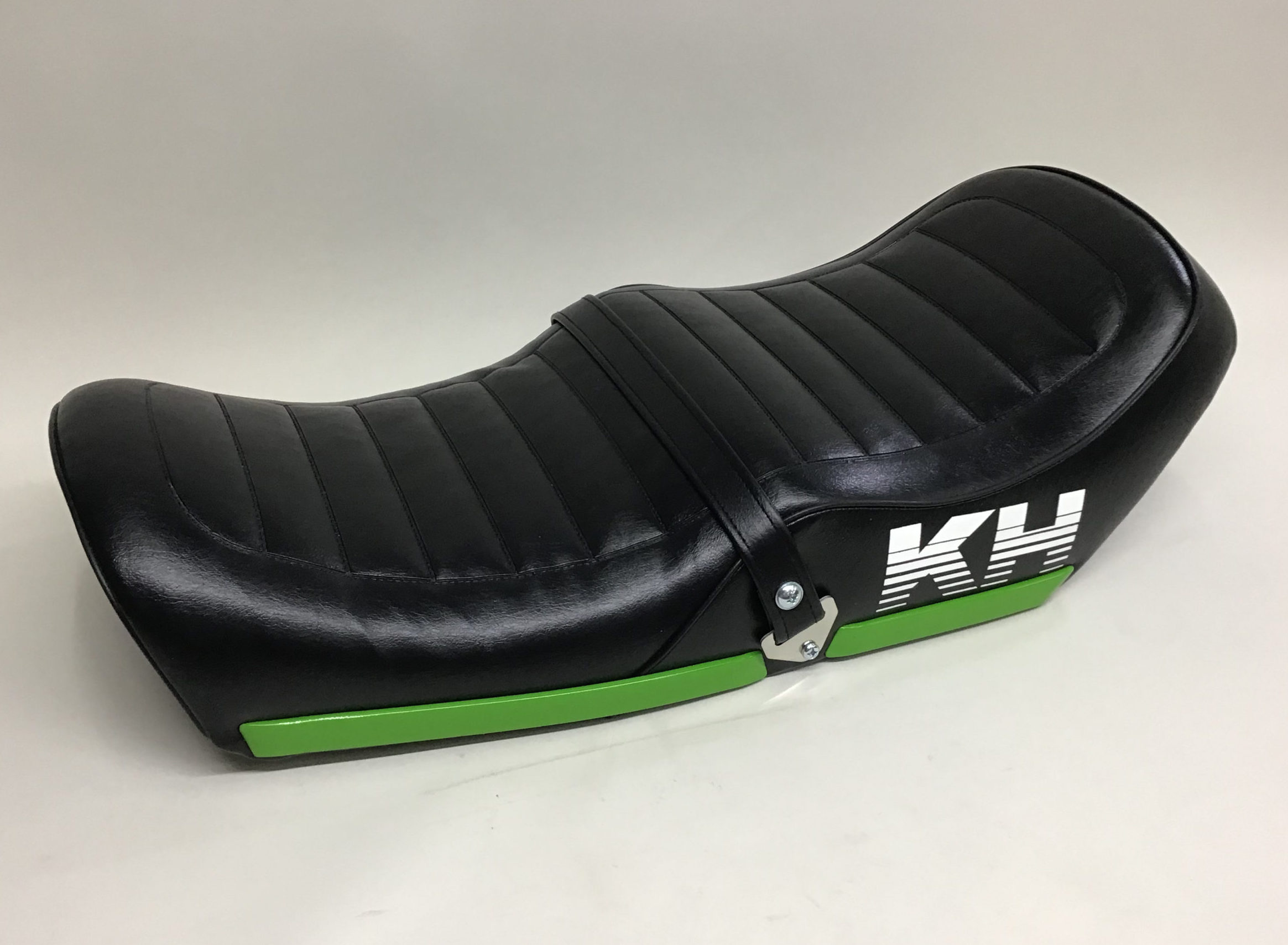 KAWASAKI【KH400】Custom・Restore - 株式会社茗荷シート