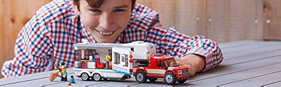 Amazon.co.jp: LEGO City Great Vehicles Pickup & Caravan 60182