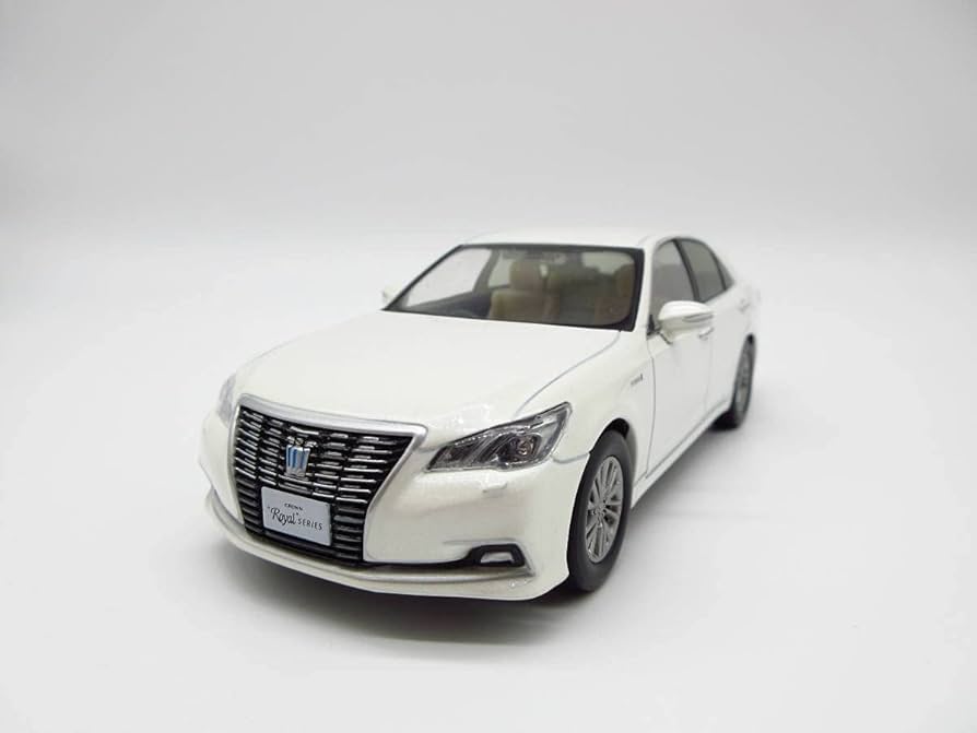 Amazon | 1/30 トヨタ クラウンロイヤル ロイヤルサルーン 210系 後期