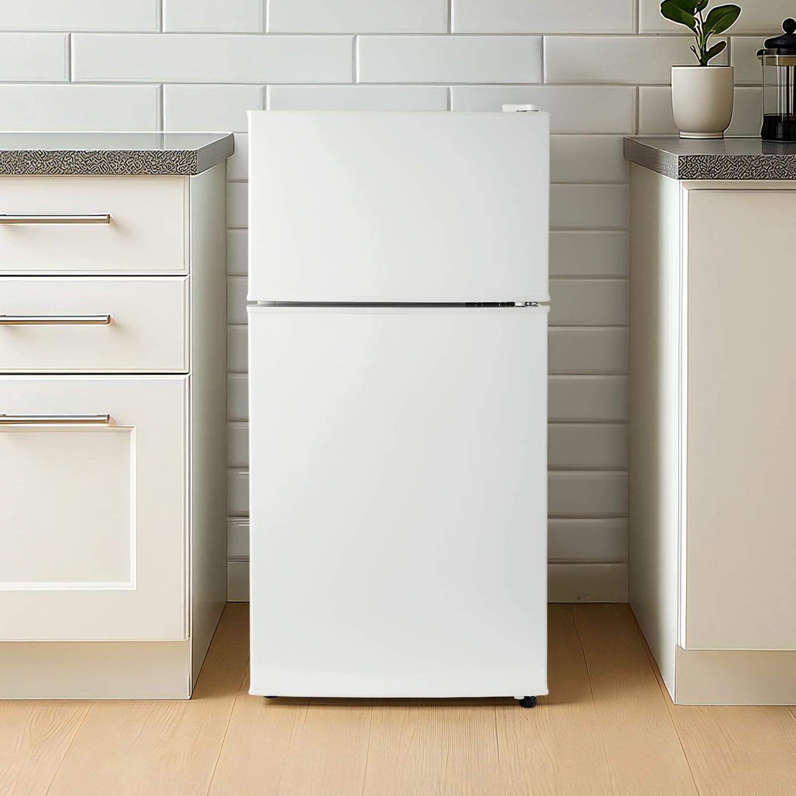 Amazon | 【コンパクト・省エネ設計】 匠plate 冷蔵庫 60L 一人暮らし