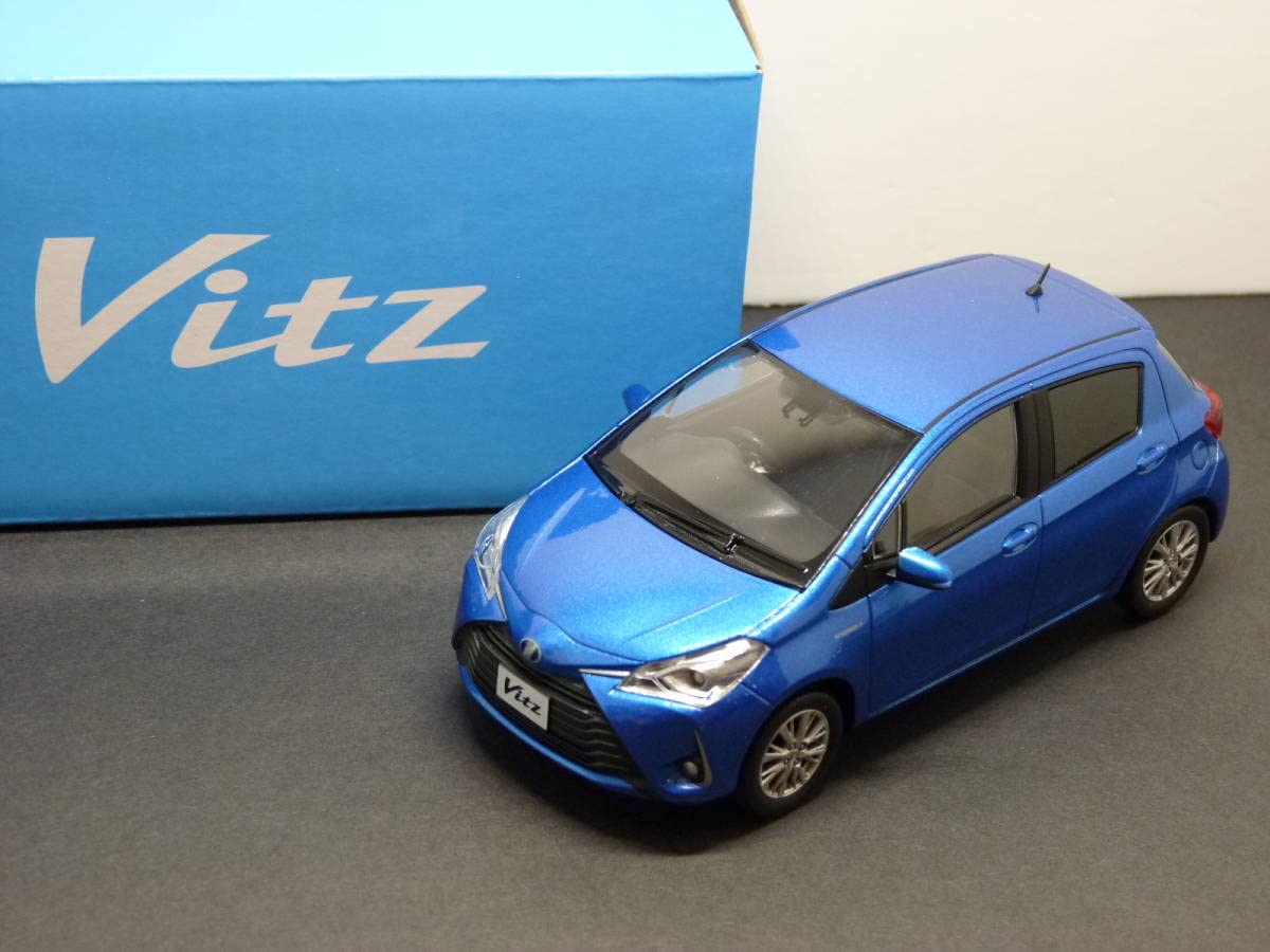 Amazon.co.jp: トヨタ ヴィッツ NSP130 後期 カラーサンプル ミニカー