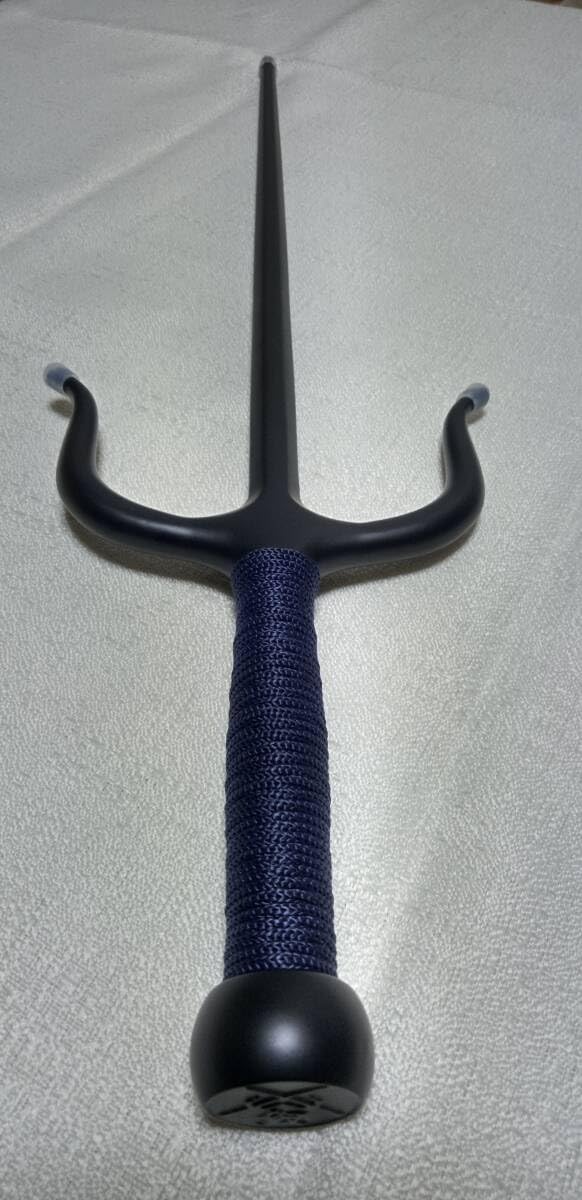 Amazon.co.jp: 沖縄空手琉球古武道 釵（サイ）/黒 : スポーツ＆アウトドア