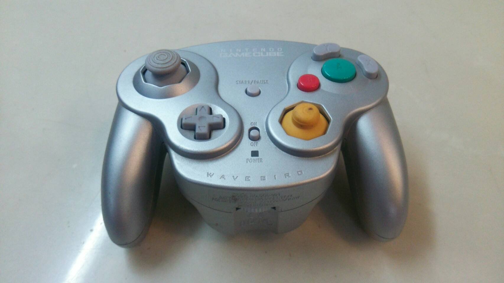 Amazon | ゲームキューブ用ワイヤレスコントローラ ウェーブバード