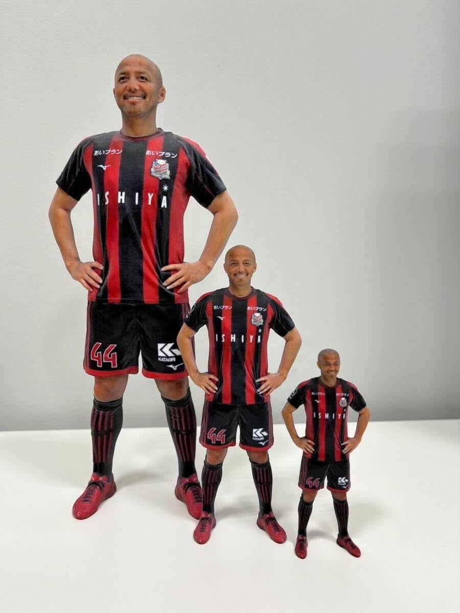 Amazon.co.jp: 限定生産 小野伸二 引退記念 全身ミニチュアフィギュア