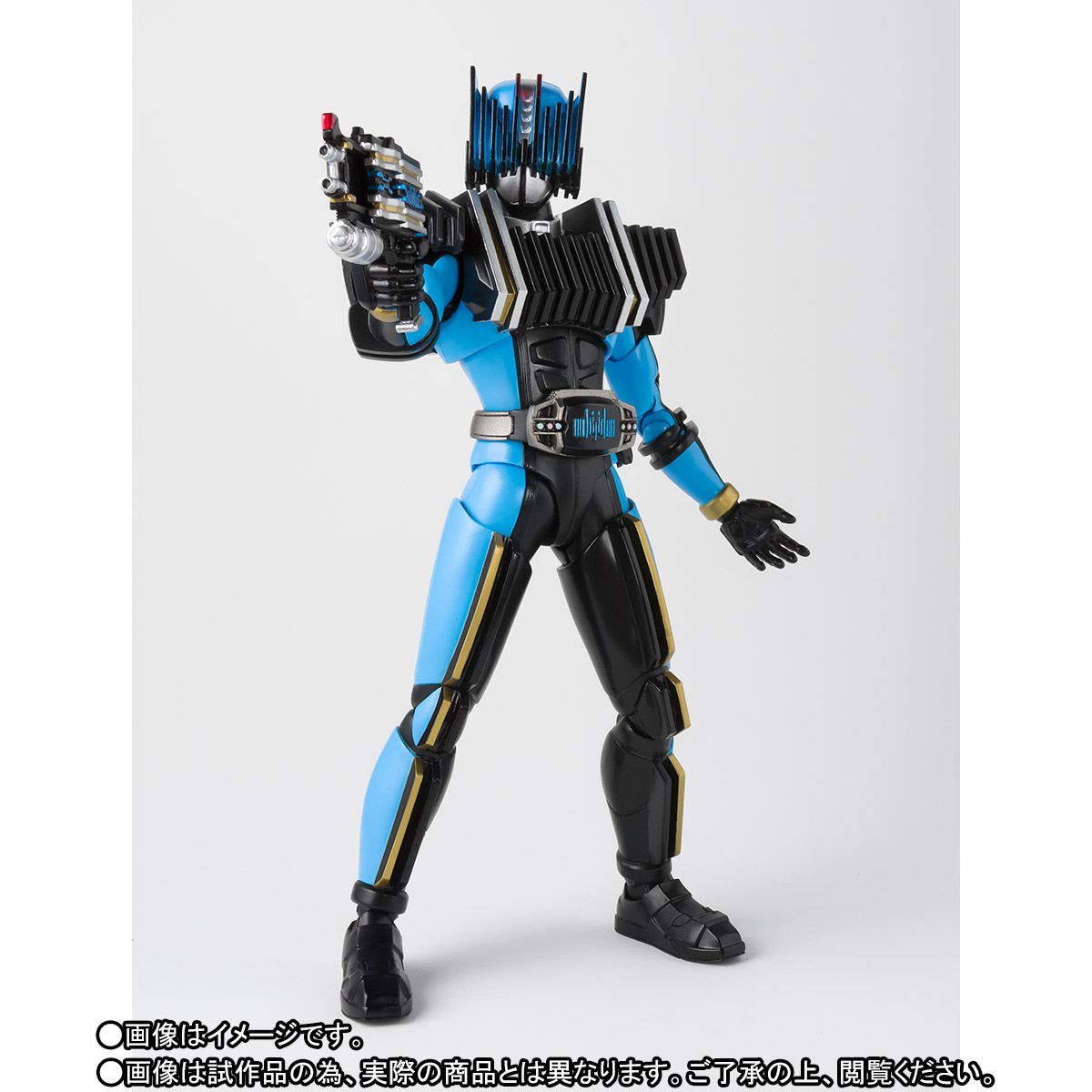 Amazon.co.jp: BANDAI S.H.Figuarts（真骨彫製法） 仮面ライダー
