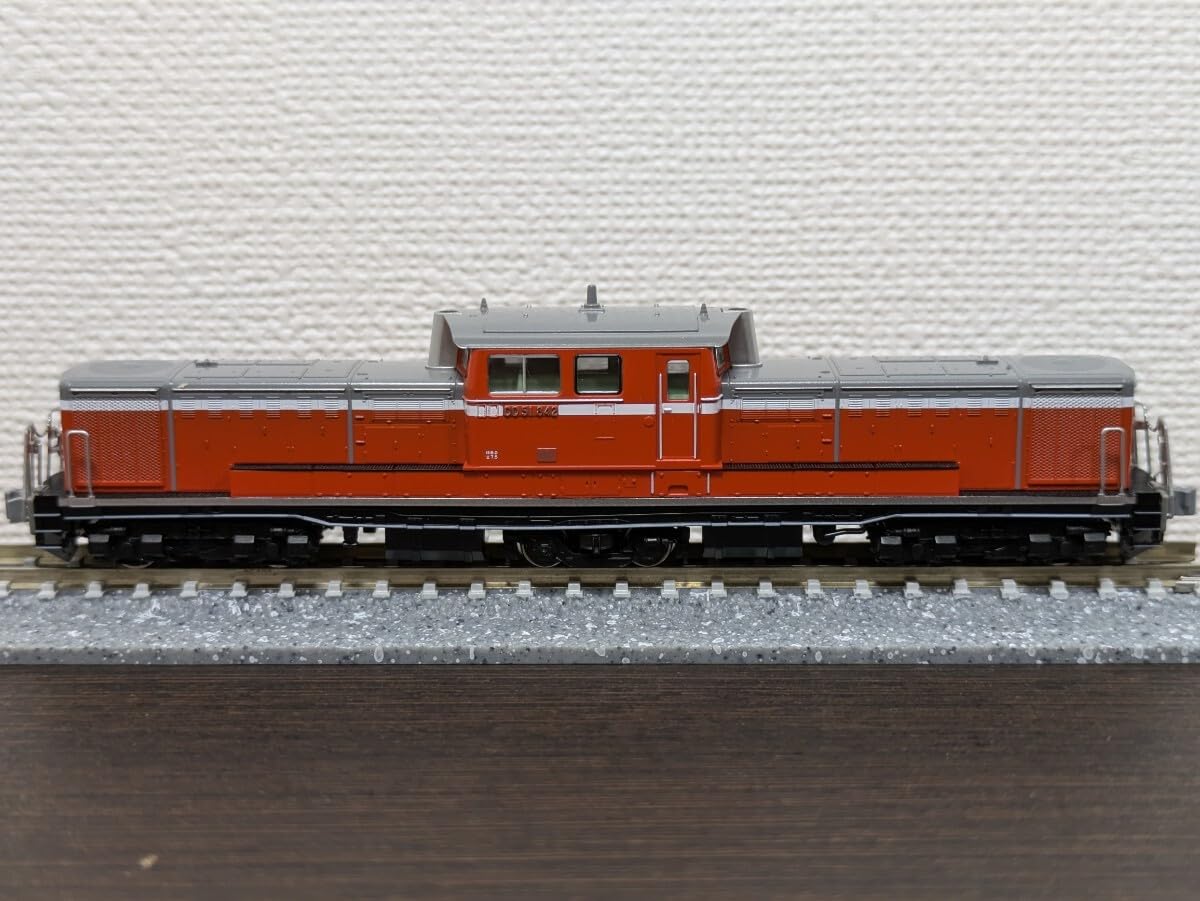 Amazon.co.jp: KATO 7008-5 DD51 842 お召機 : おもちゃ