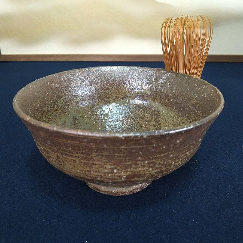 Amazon.co.jp: A952 聞慶窯 陶泉干漢鳳作 高麗 茶碗 柿のへた蔕 共箱