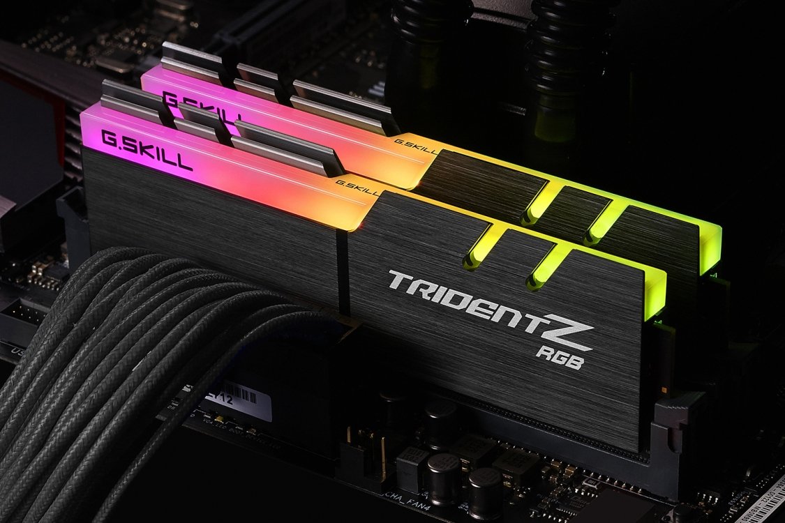 Amazon | G.skill DDR4 Trident Z RGB F4-2666C18D-16GTZR (DDR4-2666