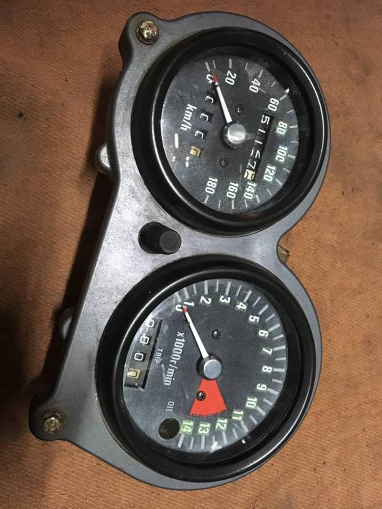 Amazon.co.jp: !!! ゼファー400 純正 初期 1型 親子 メーター 早いもん