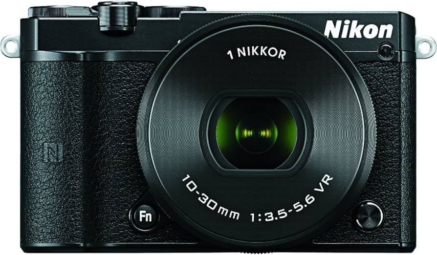 Amazon.com : Nikon 1 J5 Mirrorless Digital Camera w/ 10-30mm PD