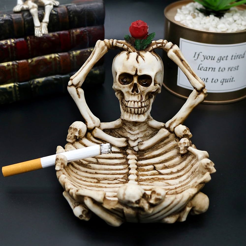 Amazon.co.jp: ドクロ灰皿 タバコ用 - スカル灰皿 タバコスロット4個