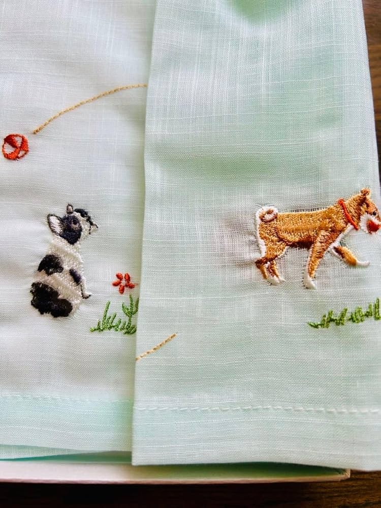 Amazon.co.jp: 銀座和光 WAKO 刺繍ハンカチ 犬たちや猫たち マレーシア