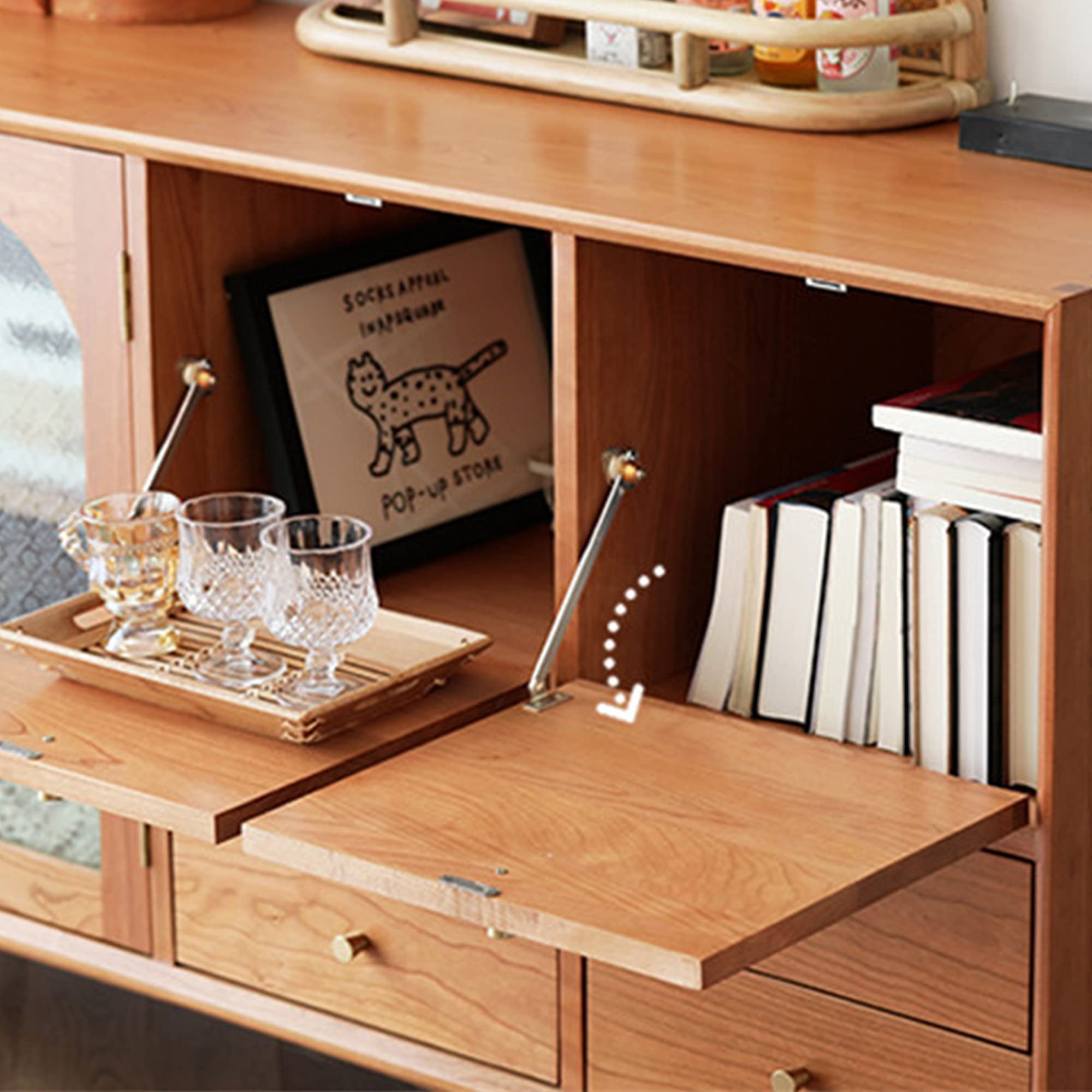 Amazon｜モダンなサイドボードビュッフェ収納キャビネット、収納付き