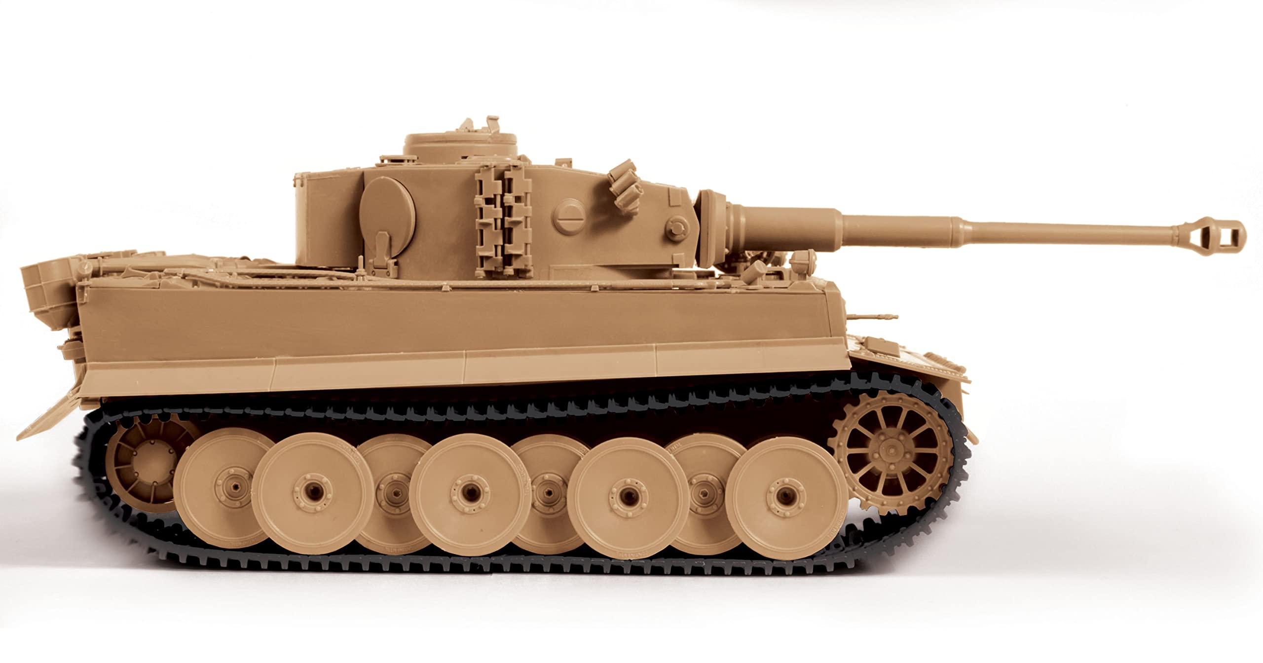 Amazon | ズベズタ 1/35 ドイツ重戦車 タイガーI 初期型 プラモデル