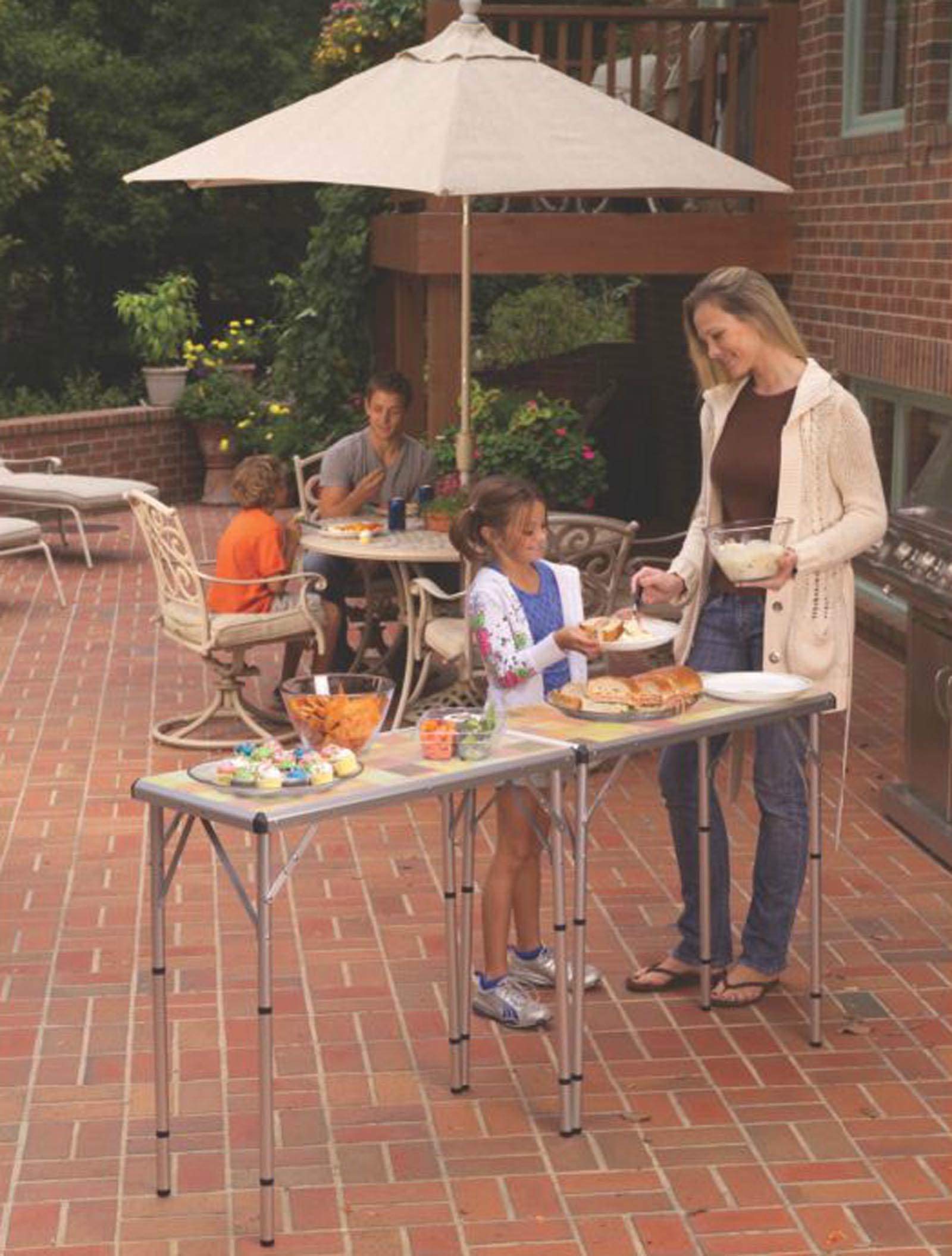 Amazon.com: Coleman 4-in-1 Outdoor Folding Table, Lightweight