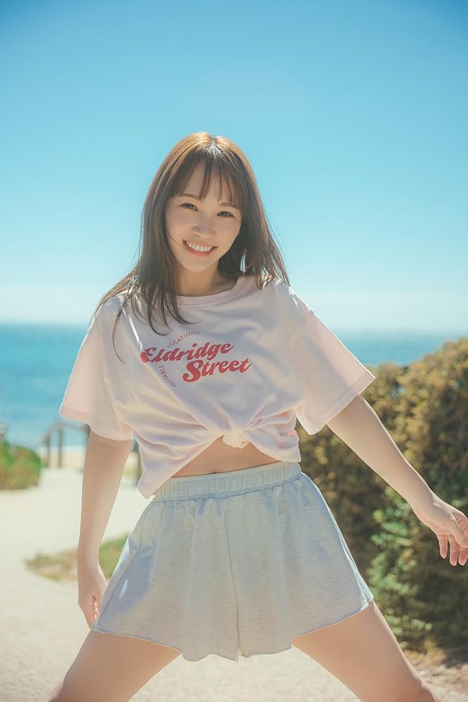 川栄李奈 1st 写真集 youphoria | 川栄李奈 |本 | 通販 | Amazon